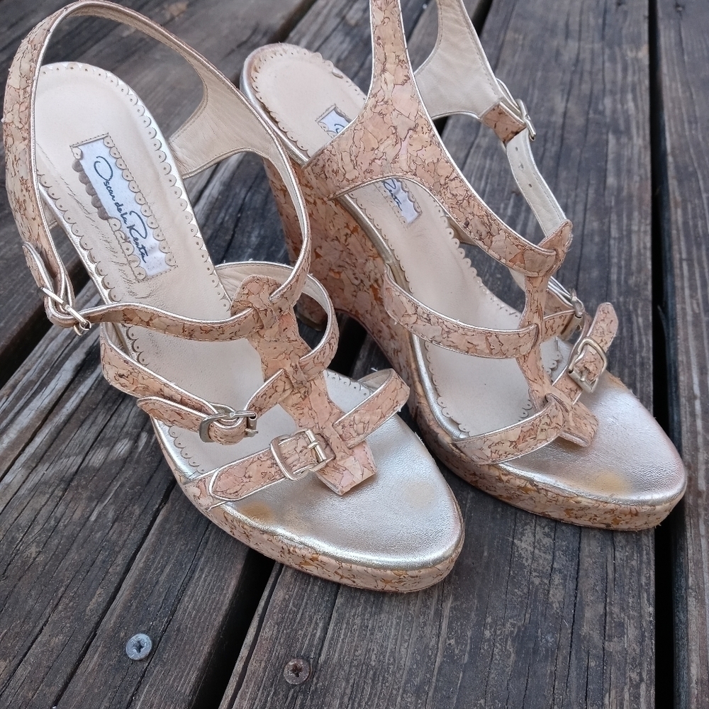 Oscar De La Renta women's Size Eu 38.5 US 8. Cork Platform cork strap Slingback